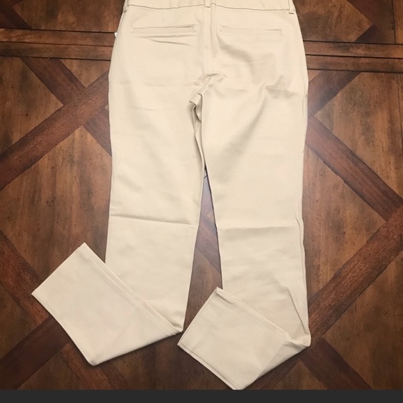 Old Navy Mid-Rise Pixie Pants - Picture 2 of 2